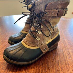 Sorel Vintage Conquest Carly Winter Boots